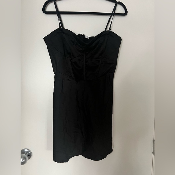 Dress - Picture 1 of 1